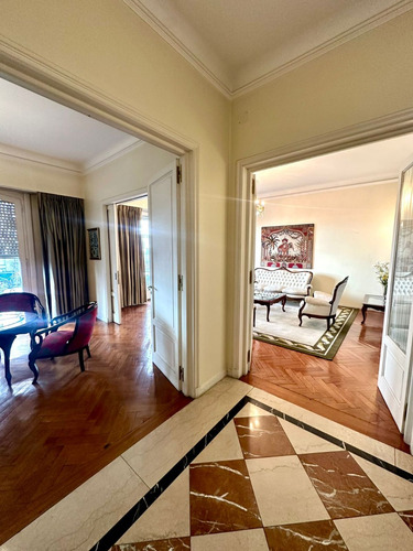 Espectacular Departamento 2 Dormitorios + Dependencia En Recoleta