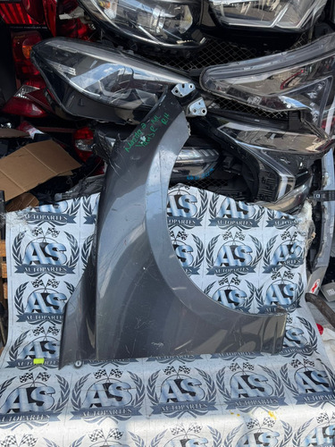 Salpicadera Yaris R Mazda 2 2018 2019 2020 2021 2022 2023 (Usado)