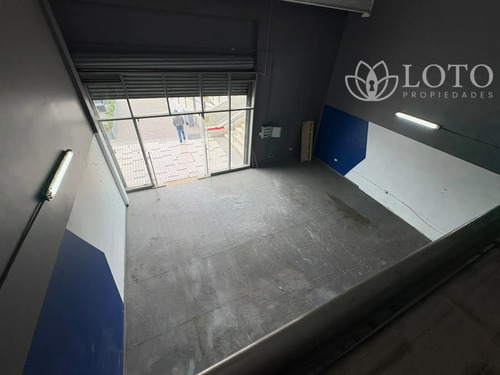 Local Comercial Amplio Dos Niveles En El Centro De Concón.
