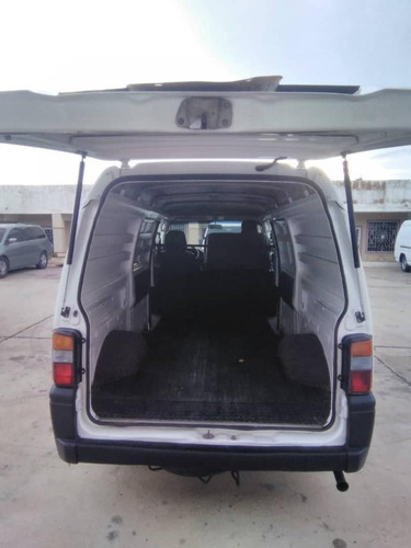 Imagen 4 de 6 de Mitsubishi Panel L300