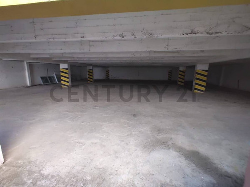 Venta De Edificio De Cochera