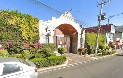 Casa - Remate Bancario - Av. Centenario - Arcos Del Centenario - Álvaro Obregón - Cdmx - Scrr