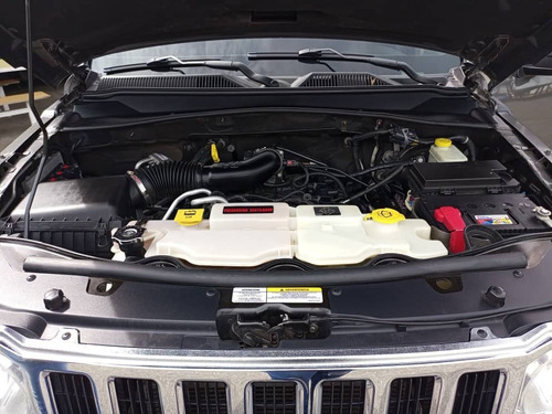 Imagen 10 de 10 de Jeep Cherokee Sport