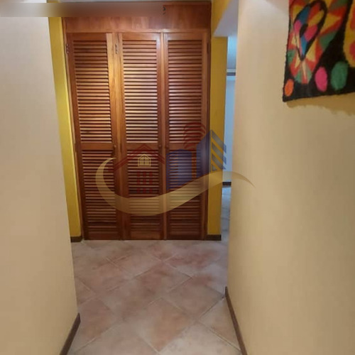 Imagen 10 de 14 de Venta De Apartamento En Caraballeda Ref 607