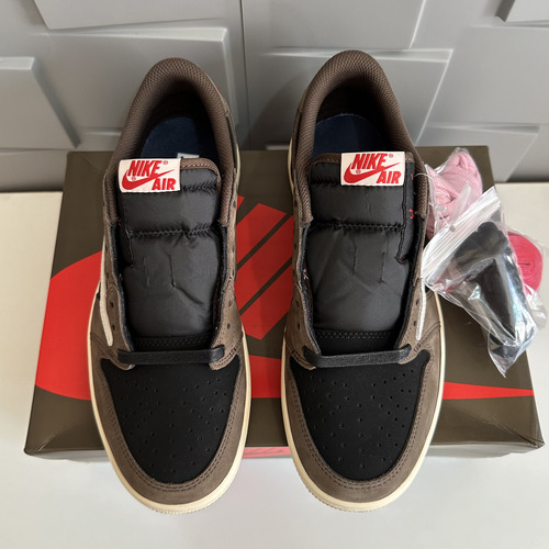 Tenis Air Jordan 1 Low Travis Scott Mocha 39 (Usado)