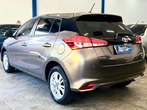 Toyota Yaris 1.3 16V FLEX XL PLUS TECH MULTIDRIVE