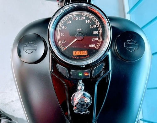 Imagen 8 de 17 de Harley Davidson Slim Chopper