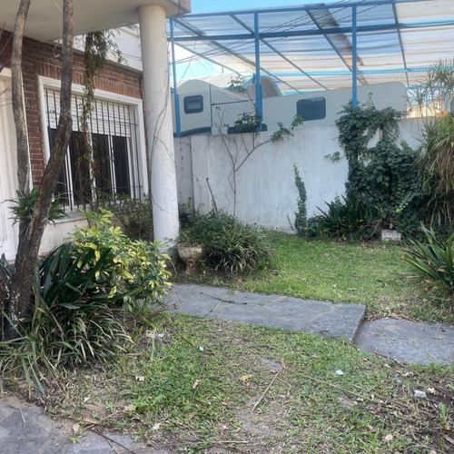 Ph En Venta - 2 Dormitorios 1 Baño - Cochera - 352mts2 - Boulogne Sur Mer