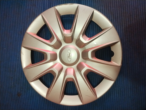1 Tapón Polvera De Rin Ford Ikon Fiesta Rin 14 #cs69-1130-aa (Usado)