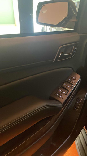 Chevrolet Tahoe 5.3 Ls V8 At