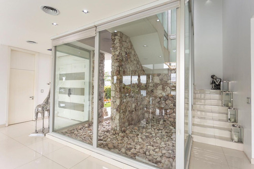 Venta Casa A La Laguna Nuevo Quilmes Piscina