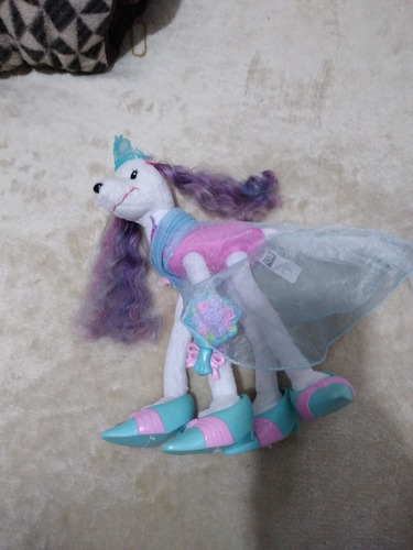 Barbie Top Model Básics Rubia Peluche Gatita Con Zapatillas (Usado)