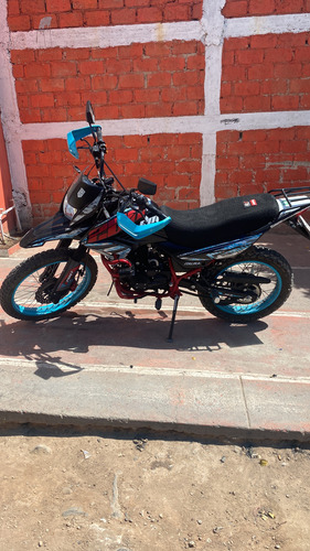 Es Moto Doble Propósito Jala Al Cien Esta Nueva