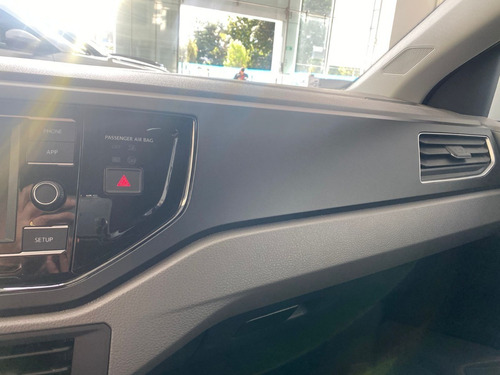 Imagen 13 de 19 de Volkswagen Virtus Comfortline Mec 2023 Unica Unidad
