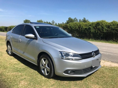 Volkswagen Vento Motor 2.5 R5 Luxury Tiptronic 4p 2013