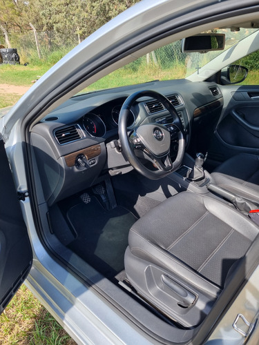 Volkswagen Vento 2.5 Luxury 170cv
