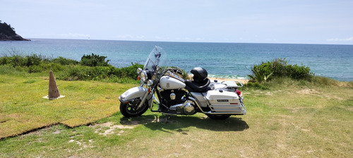 Harley Davidson  Road King Police 