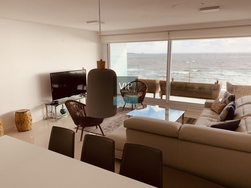 Vendo Unidad Penthouse Frente Al Mar- Ref: 505