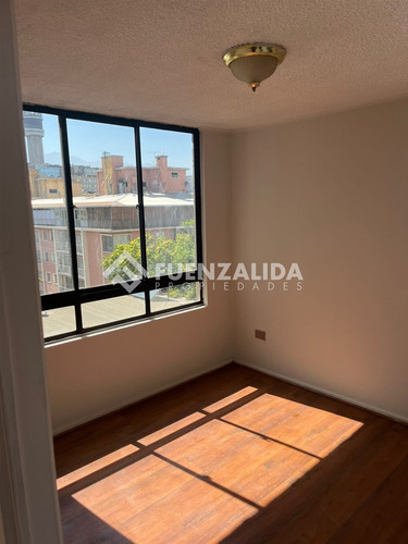 Depto En Venta De 1 Dorm. En Santiago , Metro Los Heroes