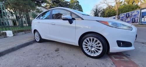 Ford Fiesta Kinetic Design 1.6 Sedan Titanium Powershift