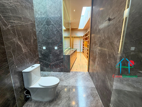 Cd Casa Ópera. Residencia De Lujo Con Elevador, Jardín Privado Y 8 Estacionamientos