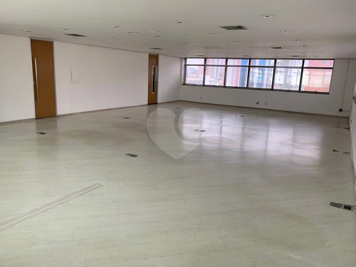 Imagem 2 de 16 de Sala Comercial Com 3 Vagas De Garagem Na Chácara Santo Antônio - Reo698266