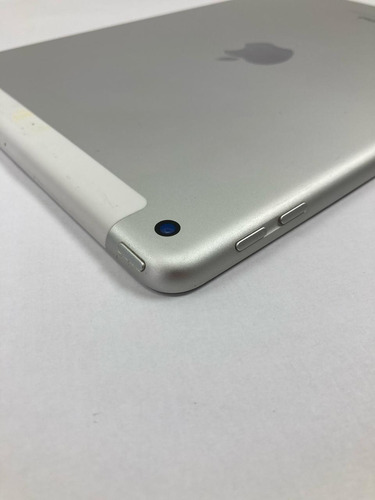 Apple iPad 6a Generación 32gb 9.7 A1954 Más Sim (Usado)
