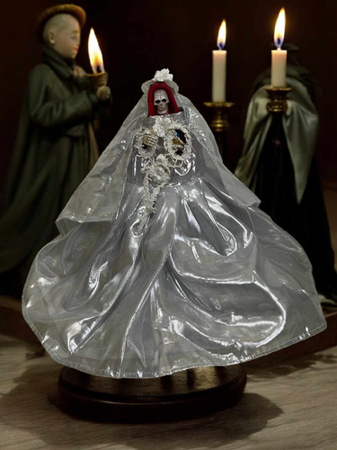Vestido De Santa Muerte Plateado Con Bordado Fino 30 Cm