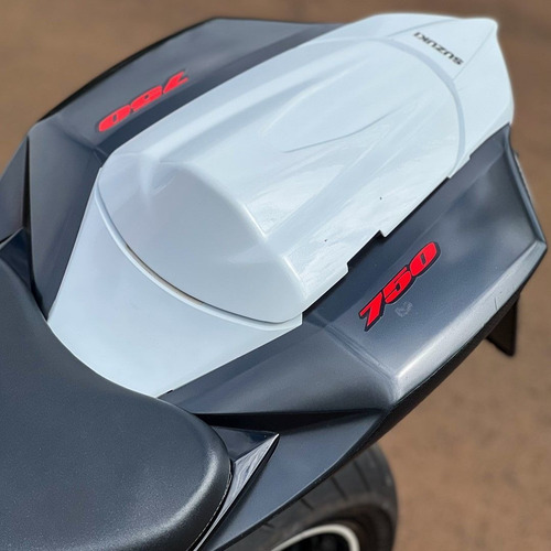 Imagem 5 de 12 de Suzuki Gsx-r750 2012