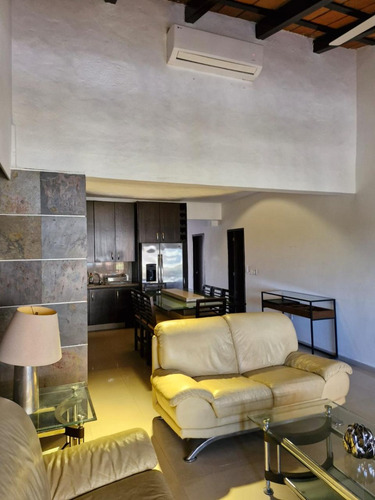 Departamento En Venta Amueblado En Marina Vallarta En Puerto Vallarta, Jalisco