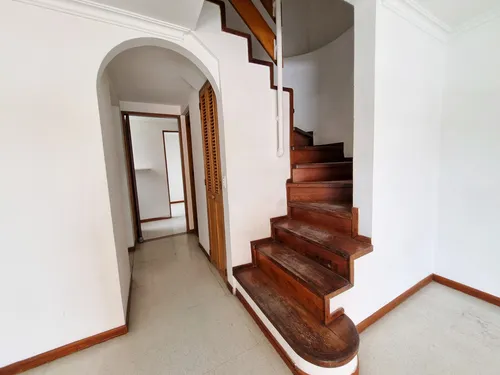 Apartamento Duplex En Venta En Laureles