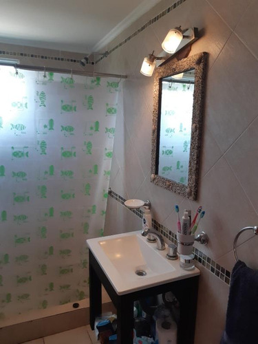 Casa En Venta - 2 Dormitorios 2 Baños - Cochera - 620mts2 - Mar Azul