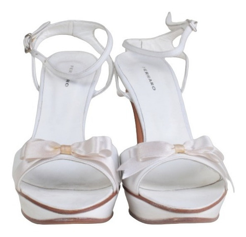 Imagen 4 de 6 de Zapatos De Cuero De Mujer - Moño Plataforma - Ferraro