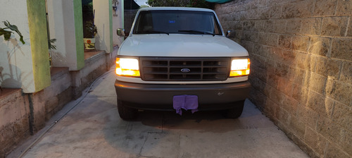 Ford F-250 4.6 Xl V8 Mt