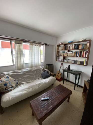 Imagen 4 de 12 de Venta / Amplio Departamento De 2 Ambientes