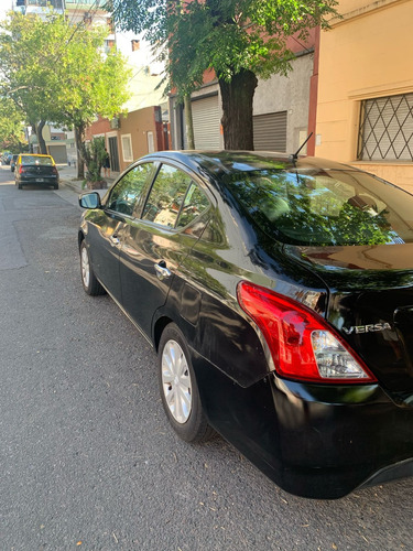 Nissan Versa 1.6 Sense
