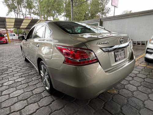 Imagen 6 de 13 de Nissan Altima 2013 3.5 Exclusive V6 Piel Cvt