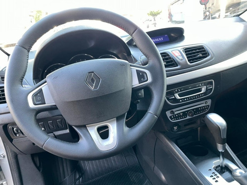 Imagem 8 de 14 de Renault Fluence Sed Dyn 2.0 16v Flex Aut