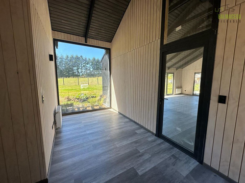 Casa Nueva Con Excelentes Terminaciones En Loteo Urbanizado