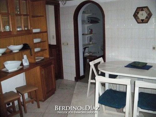 Esplendida Casa Frente Al Mar- Ref: 359