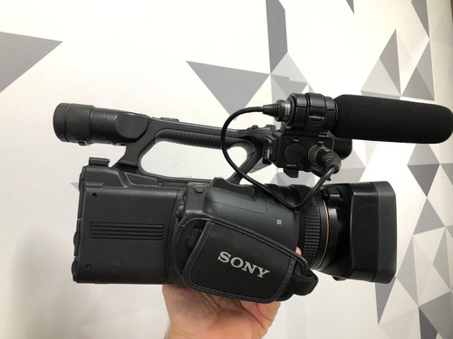 Câmera Sony Hxr Nx3 Full Hd Grava Em Sd Card