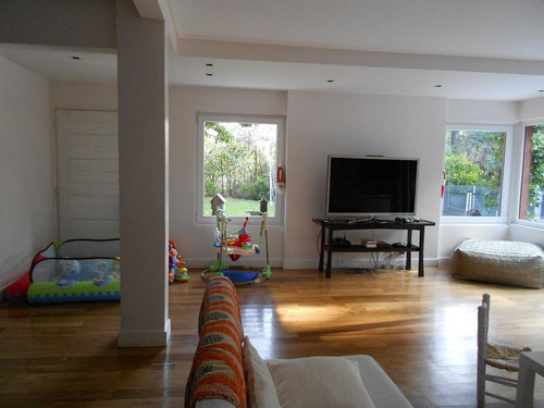 Imagen 15 de 22 de Departamento De 4 Ambientes En Exclusivo Barrio Cerrado Las Lomas Village. Jockey. San Isidro