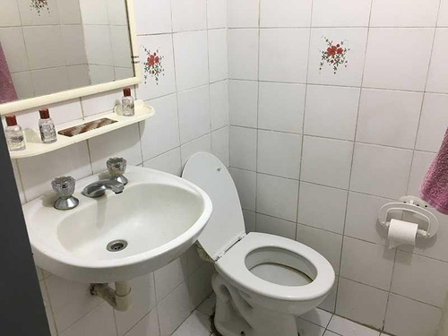 Imagen 4 de 9 de Dúplex 4 Ambientes Con Espacio Guardacoche