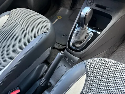 Renault Captur 2.0 Intens Automática
