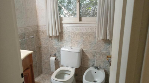 C.c. Los Cardales 4 Dorm. (2 Suits)250 M² Cub. Sobre 1 Lote, A Mts D La Entrada.