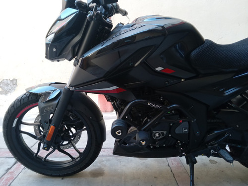 Pulsar Bajaj N250 2024 + Slider Crash + Alarma Protec