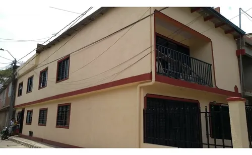 Venta De Casa Trifamiliar En Las Acacias, Jamundi 4567.