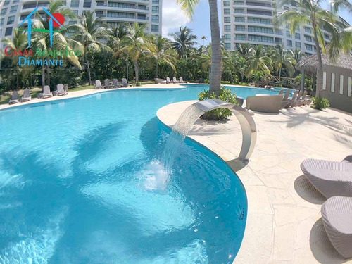 Cad La Isla Fiji Y4. Terraza Con Vista A Las Áreas Comunes