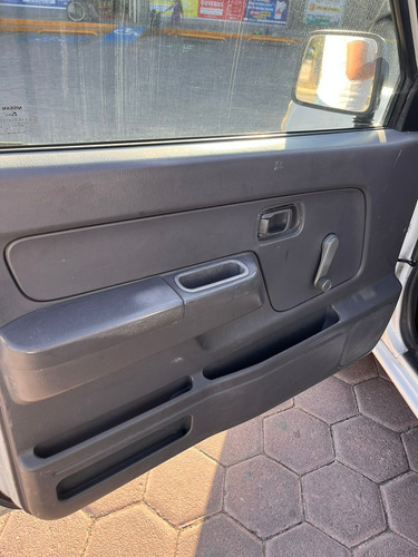 Nissan NP300 2.5 Diesel Chasis 4x2 Mt