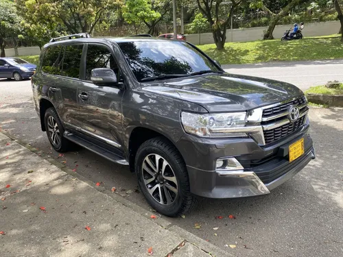 Toyota Land Cruiser 200 4.5 Imperial Diésel At 4x4 2013